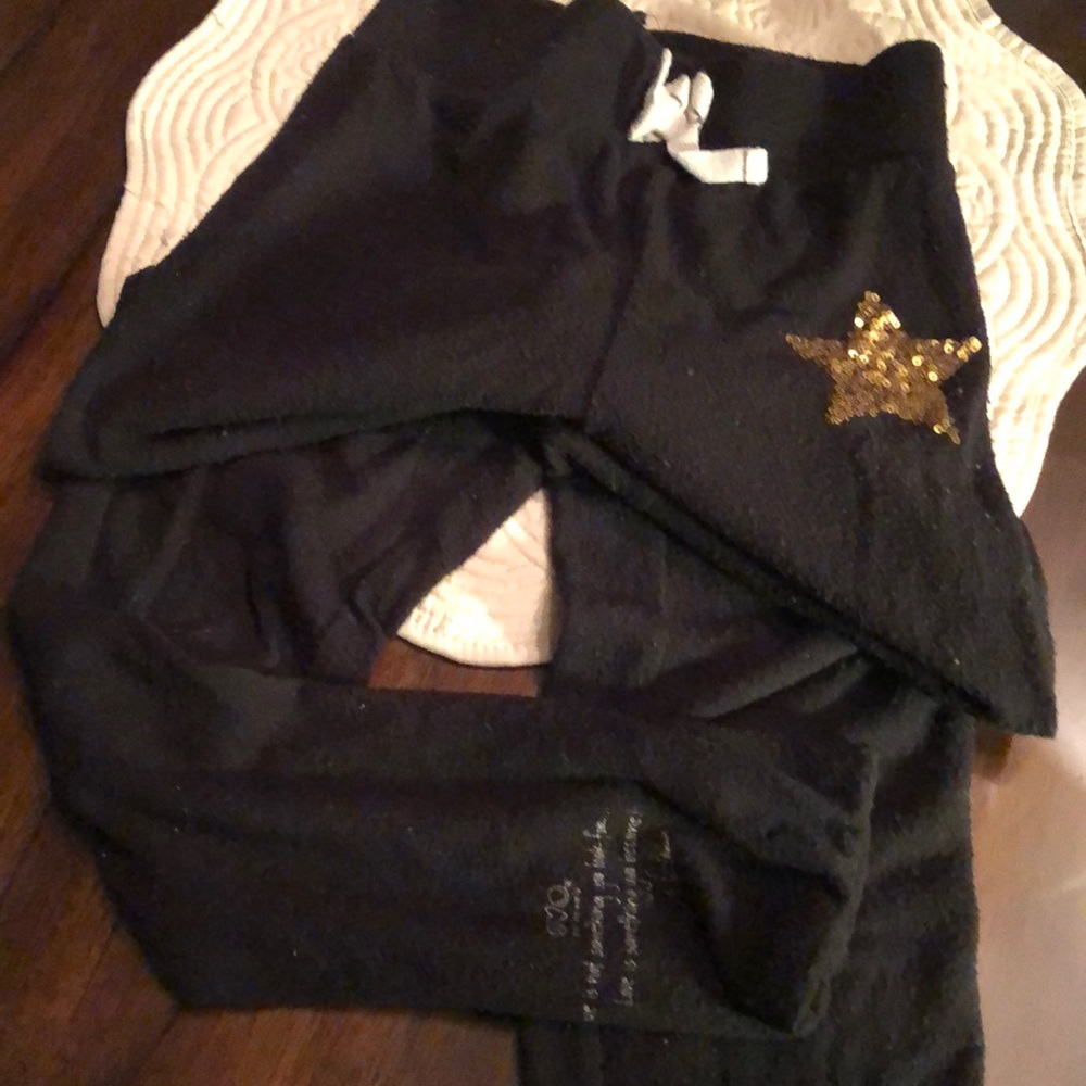 ☮️❤️🌍 Fuzzy black high-waisted sweatpants with sequins gold ⭐️ Star.